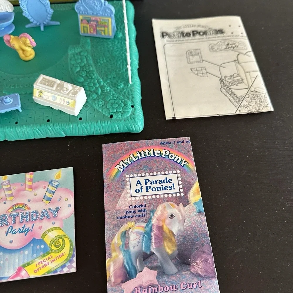 My Little Pony PETITE PONIES Mane Delights Beauty Shoppe W/ Box Hasbro 1989 Read